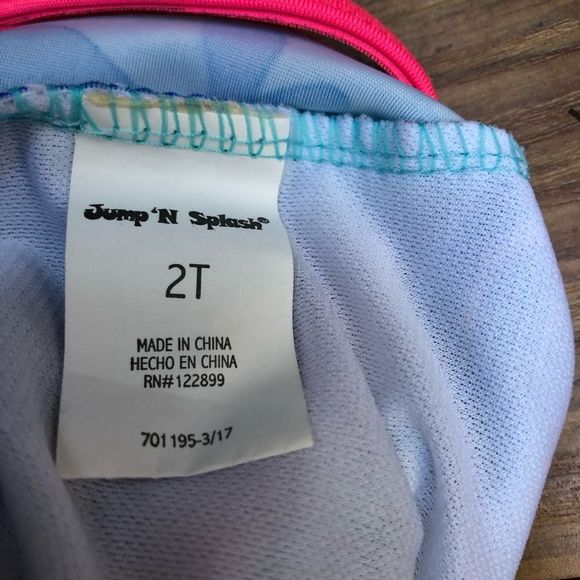 Jump n splash 2T whale swimsuit - Picture 2 of 2